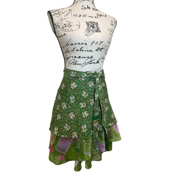 EARTHBOUND TRADING Co. WRAP SKIRT GREEN FLORAL SILK ONE SIZE FIT MOST FAIRY CORE - Picture 7 of 16